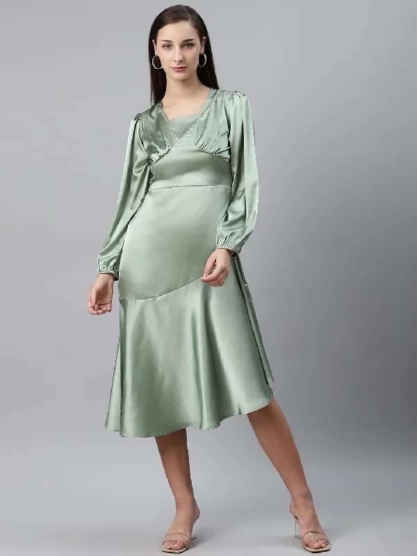 plusS Women Sea Green Solid Midi A-Line Dress