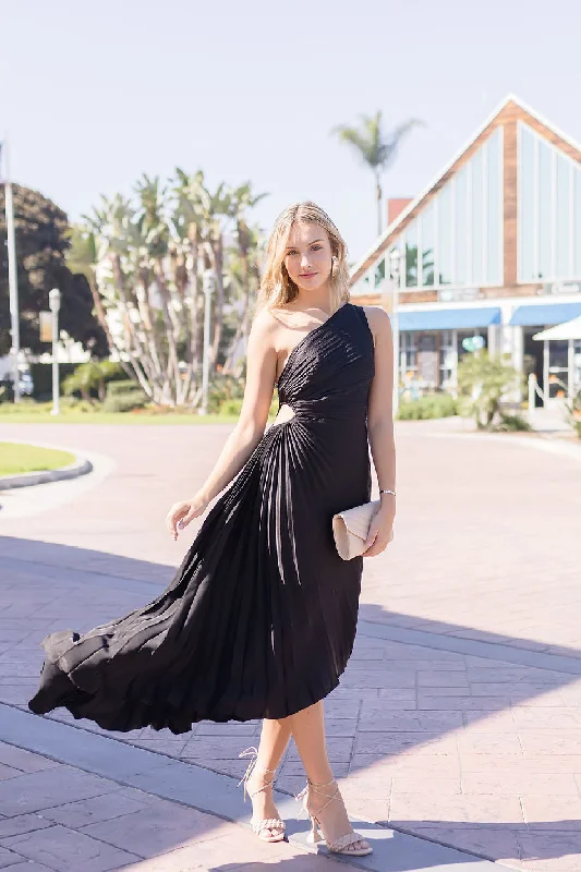 Skye One Shoulder Pleated Maxi Dress Black