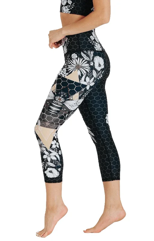 beeloved-blackout-printed-yoga-crops