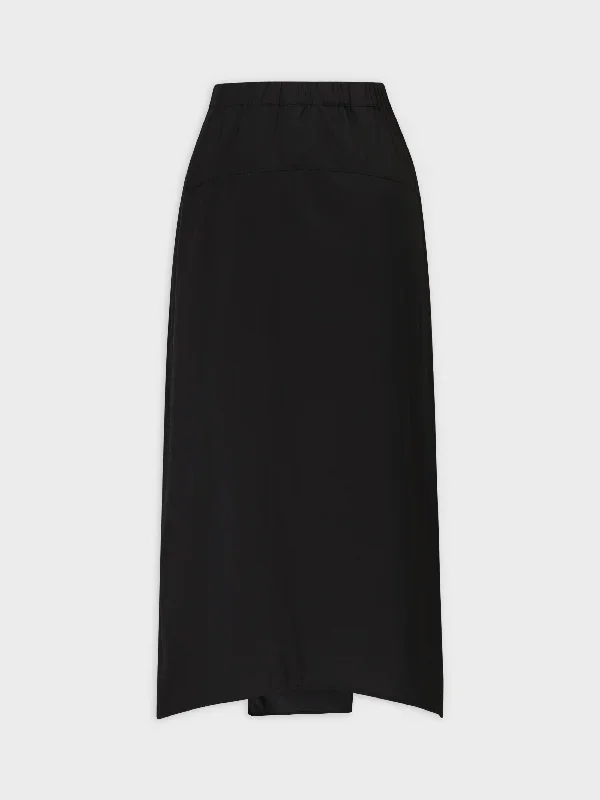 buckle-cargo-skirt-black