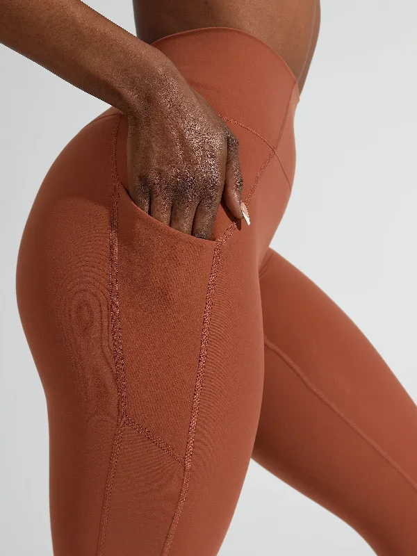 contour-pocket-legging-brady-brown