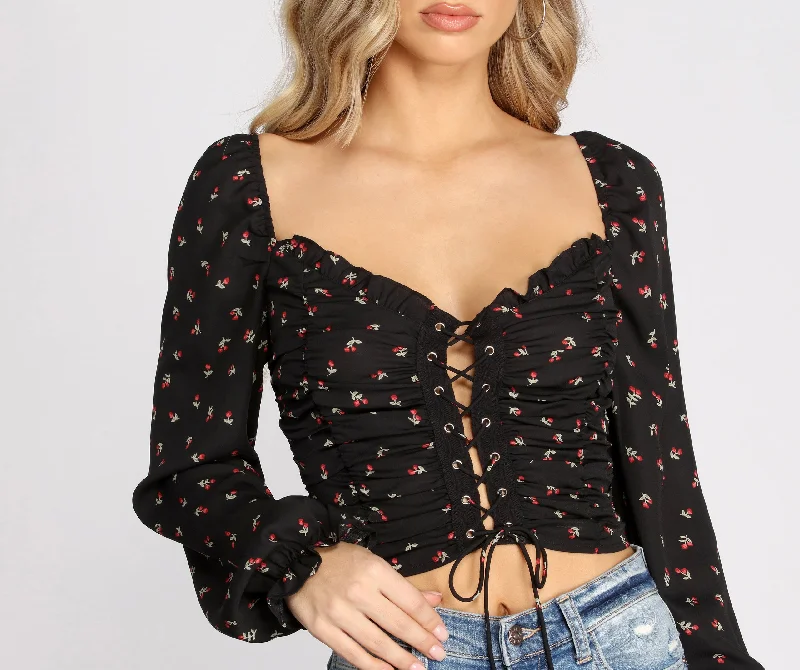 lace-up-ditsy-floral-crop-top-060030437901