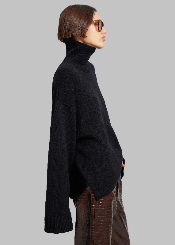 rhea-trapeze-turtleneck-black