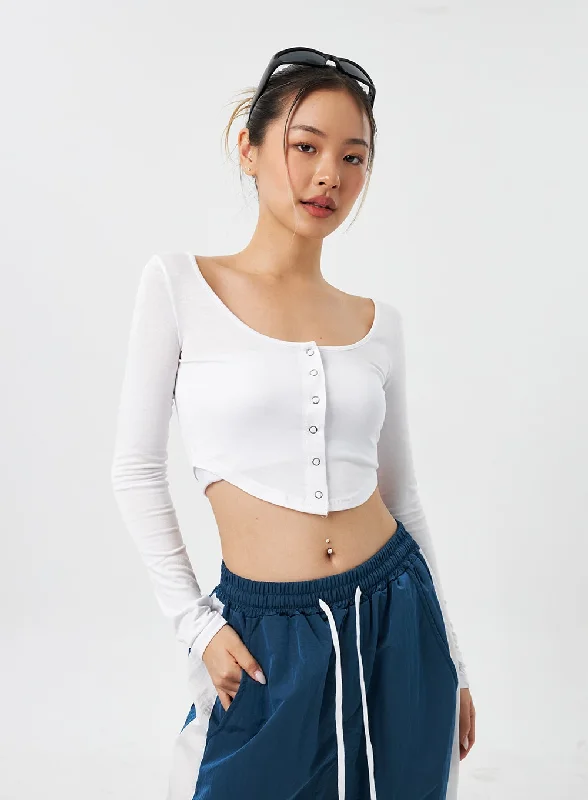 snap-button-cropped-top-cy308