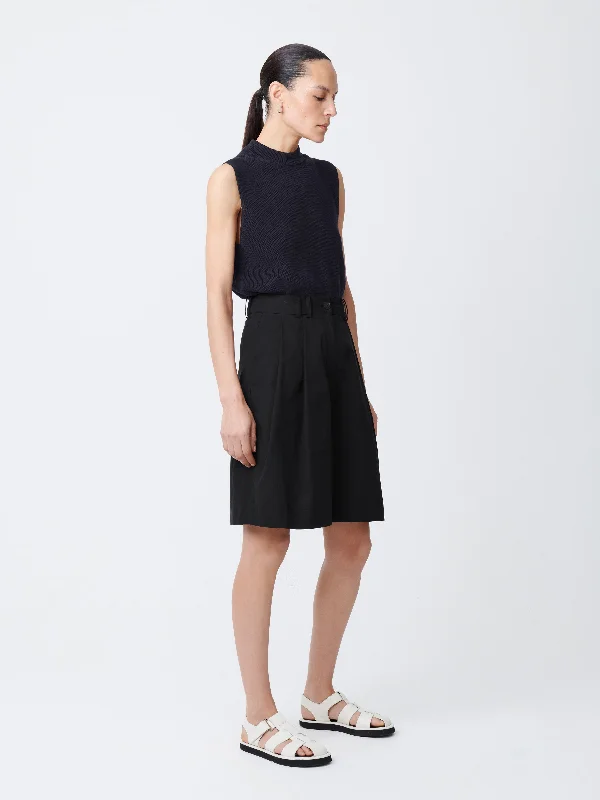 sumire-top-in-darkest-navy